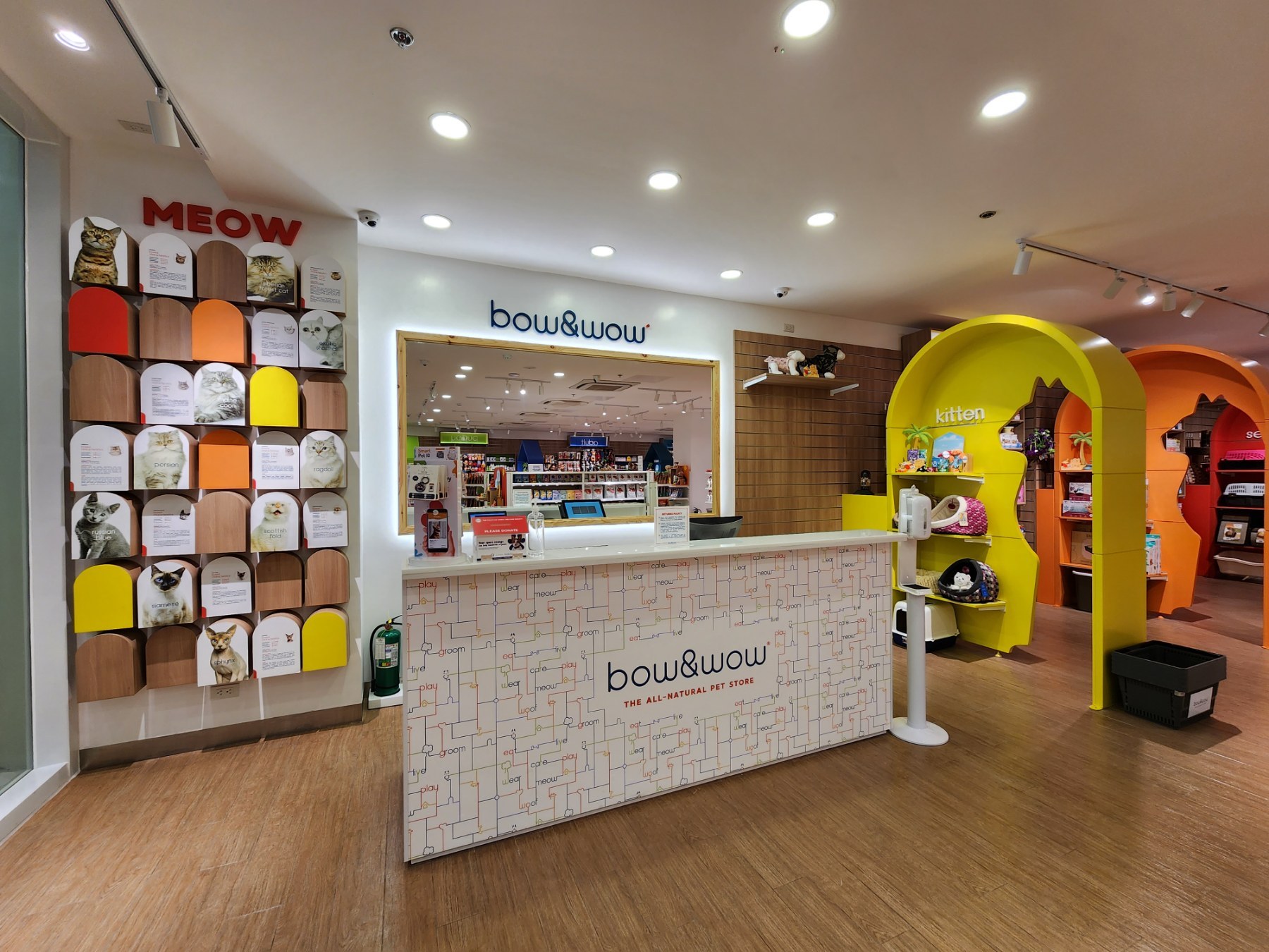 Bow&Wow counter and display fixtures at Ayala Center Cebu.